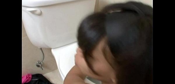  Big booty Black redbone gets creampied in public bathroom